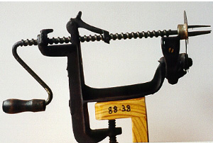 Domestic appliance Apple peeler, corer and slicer - 'Lucky Star'
