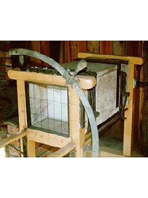 Butter slicing machine