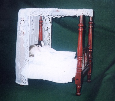 Toy Bed and bedding