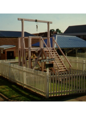 Gallows - wooden Gallows - freestanding outdoors