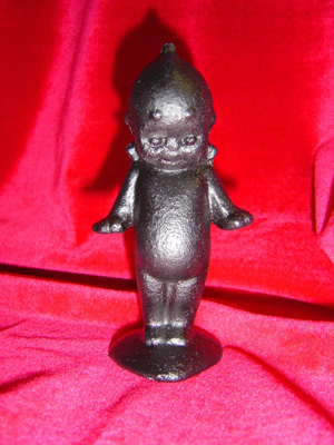 Cast iron paperweight Wagga Bush Baby