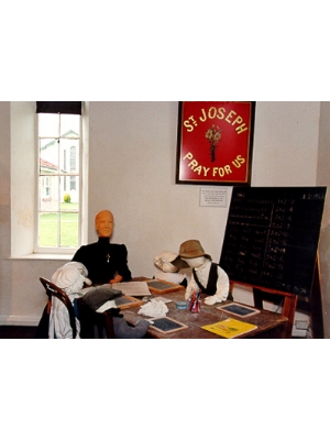 Display Woods MacKillop Schoolhouse - Schoolroom display