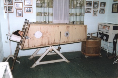 Artificial respirator Both Iron Lung