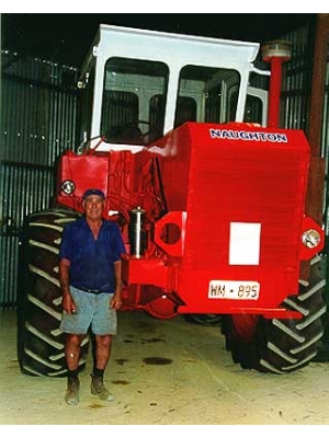 Tractor Naughton Four Wheel Drive Tractor